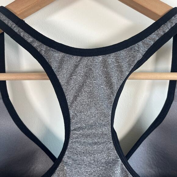 Fruit of the Loom Gray Padded Sports Bra Lounge Striped Band Racerback Size 38 - Picture 7 of 8